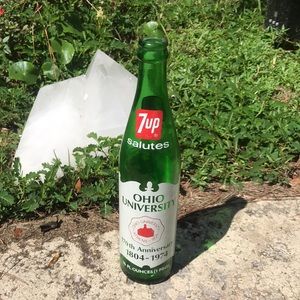 1974 Antique Bottle 7up Ohio University